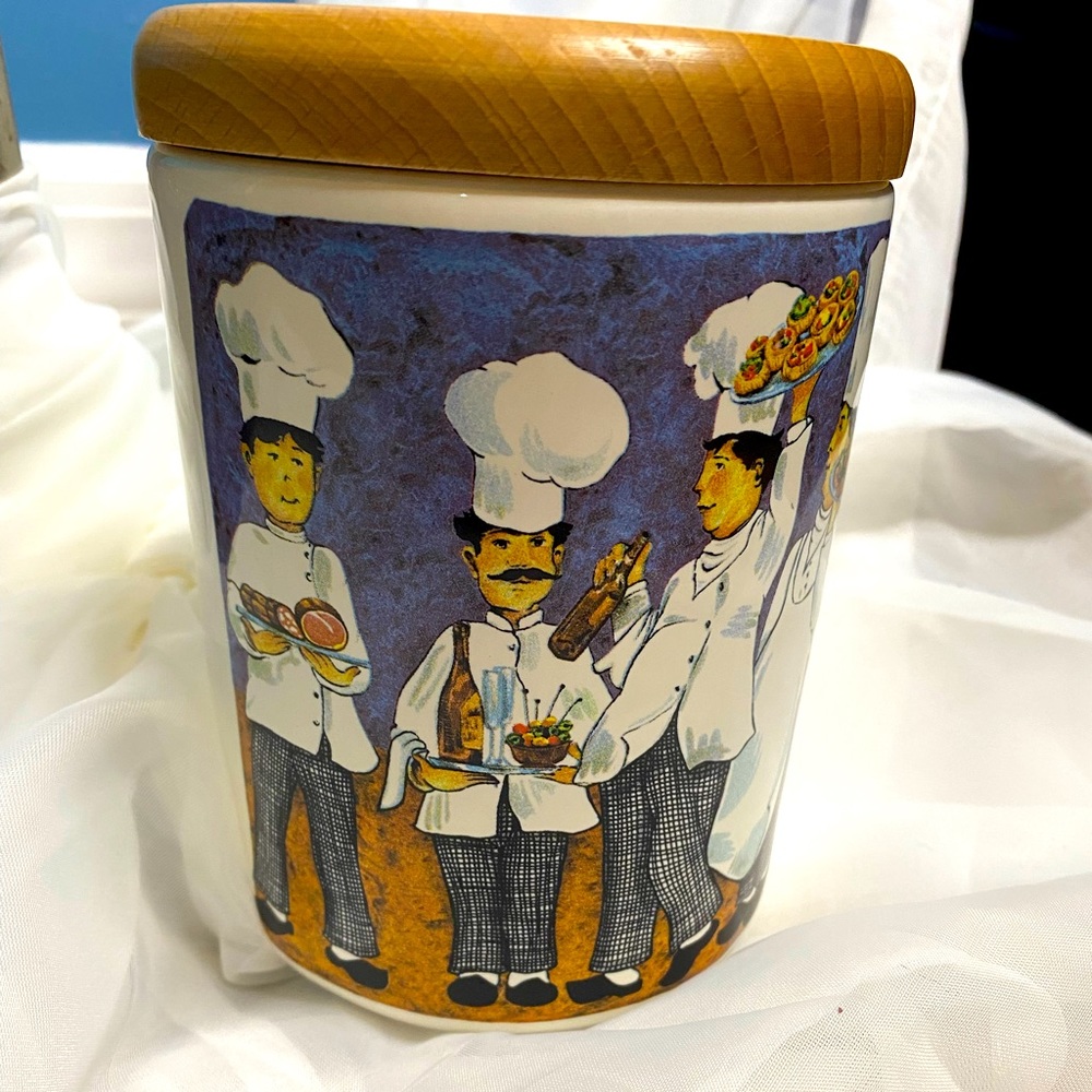 Brunelli Cannister Wood Lip Chefs Italy